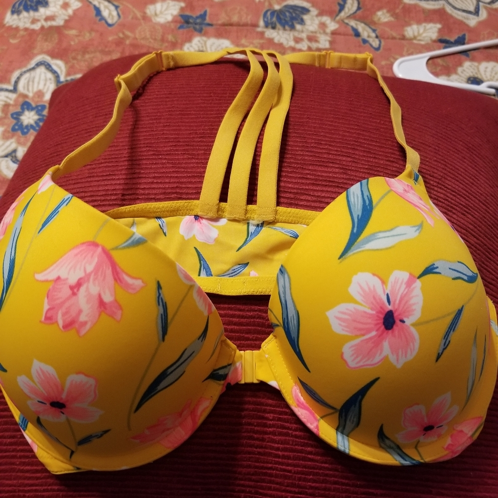 Pink Victoria Secret bra